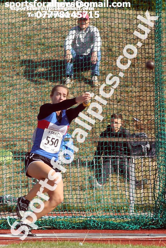Womens under-17s hammer, 2018 Northern Under-17s/U-15s/U-13s Champs., Wavertree Athletics Centre, Liverpool. Photo: David T. Hewitson/Sports for All Pics